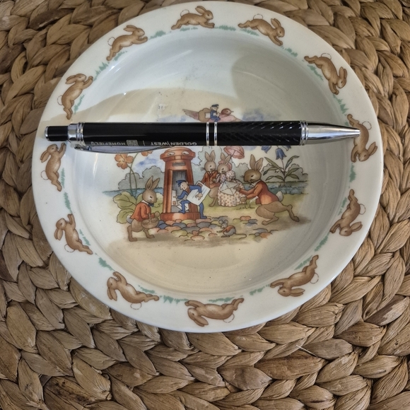 Royal Doulton Kids Bowl with Bunny Design - Picture 4 of 4